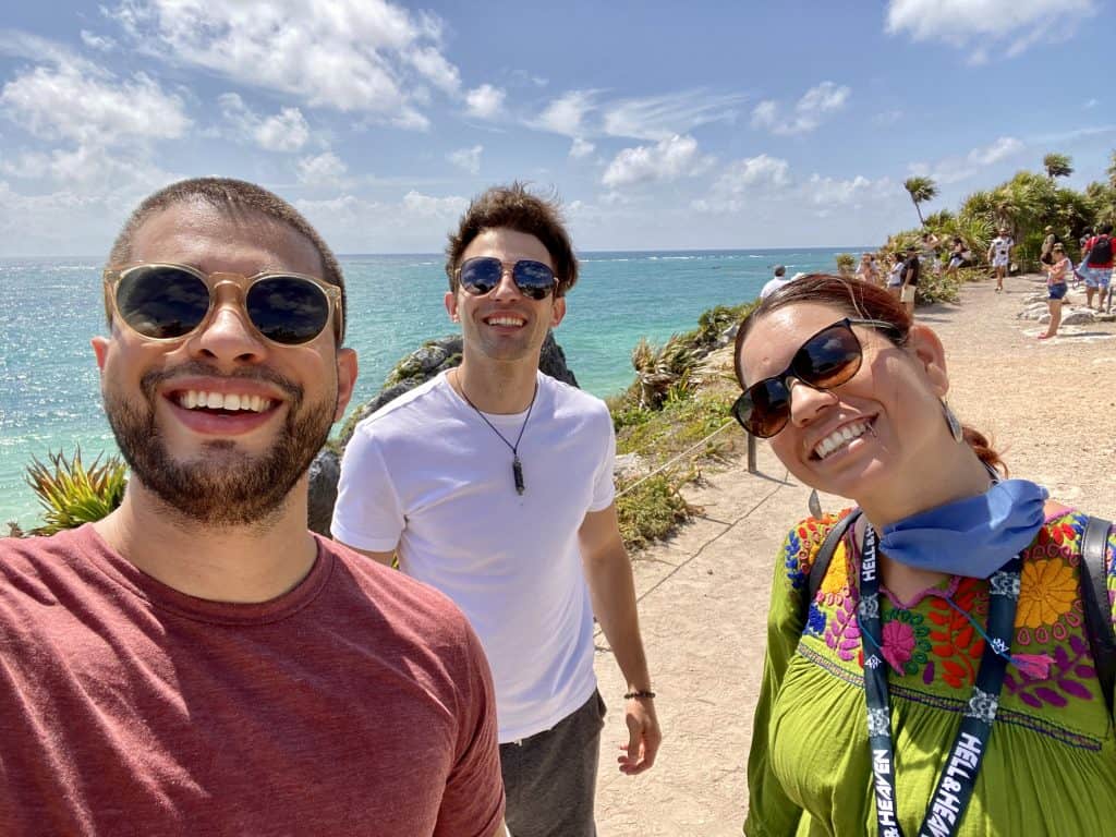 Making friends while traveling at Tulum Mayan Ruins